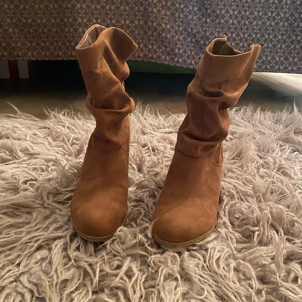 Indigo Size 8 Barely Used Slouch Boot - image 4